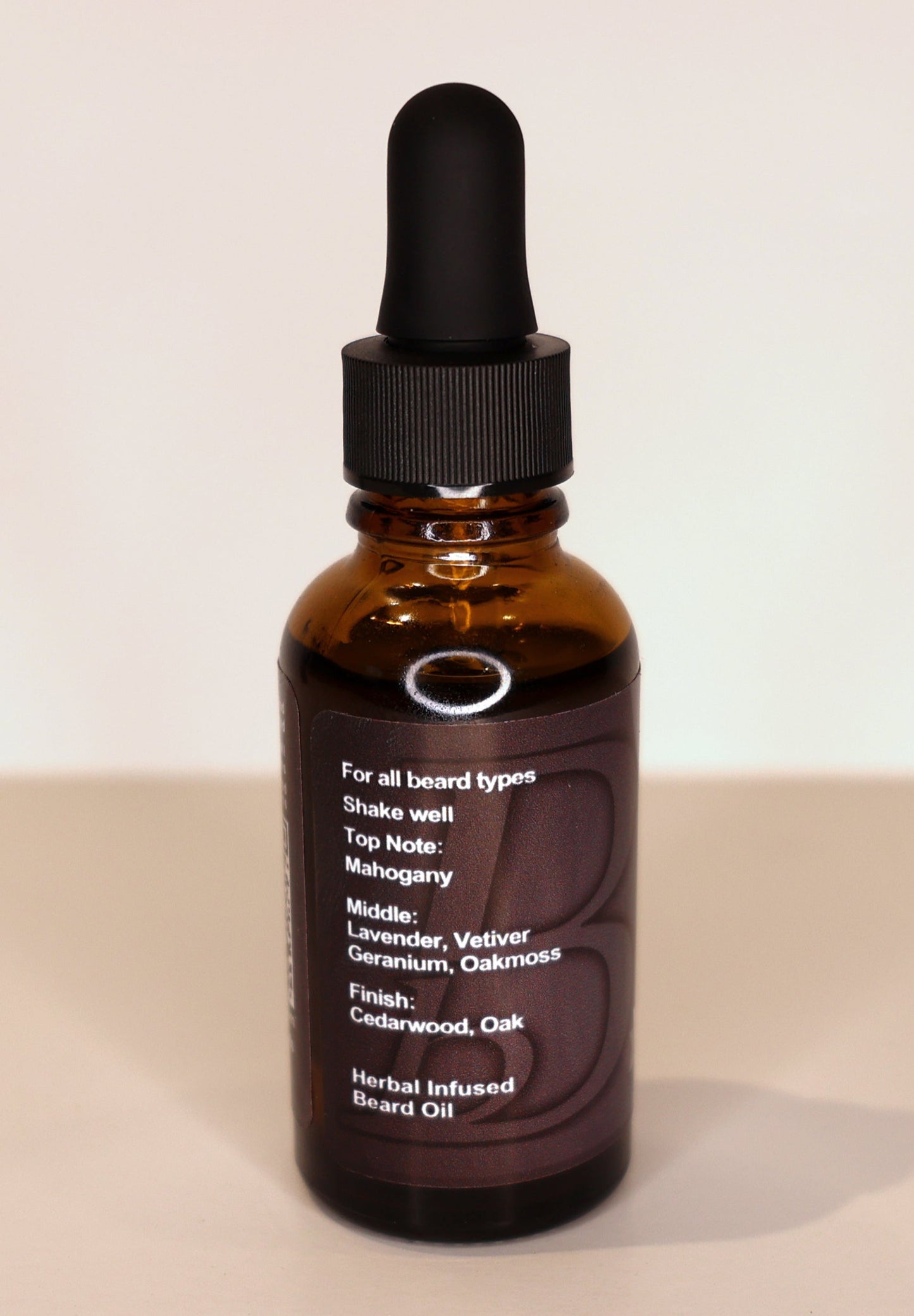 1 oz. Beard Oil Mahogany Oak (Mahogany, Lavender, Vetiver, Geranium, Oakmoss, Cedarwood, Oak)